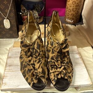 Leopard heels